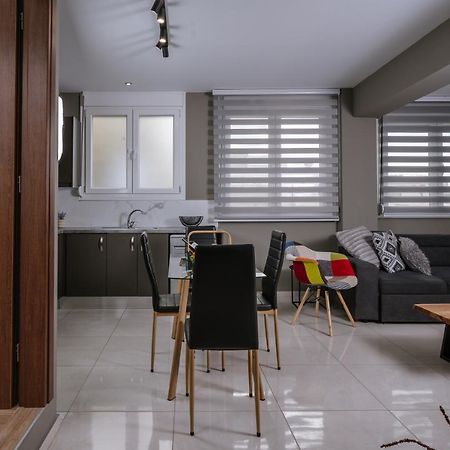 Unique1 - Two Bedroom Private Lux City Apartment Ираклион Экстерьер фото